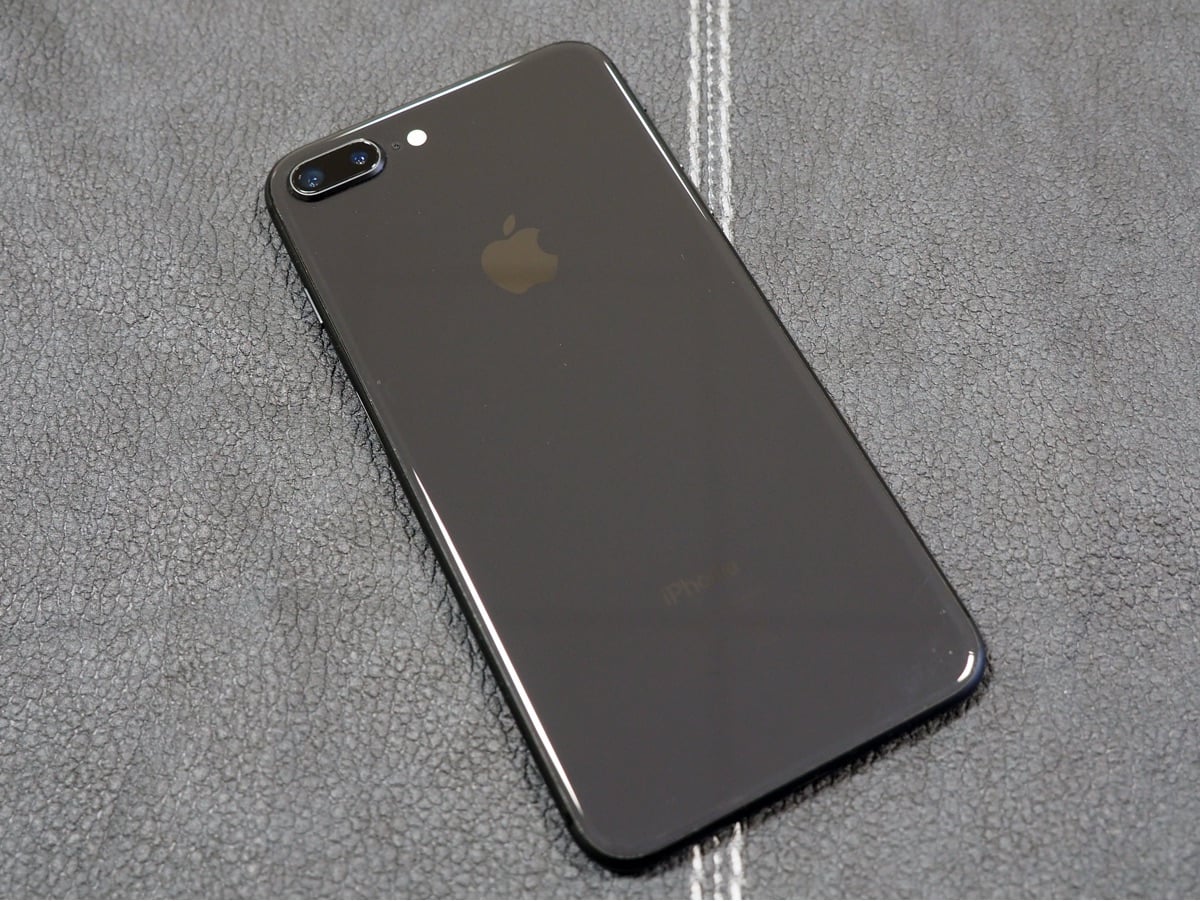 iPhone 8 Plus - Image 1