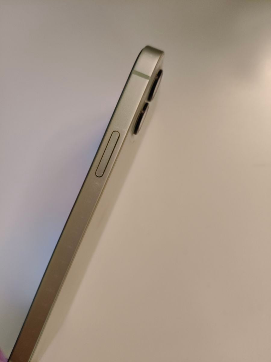 iphone 12 - Image 2