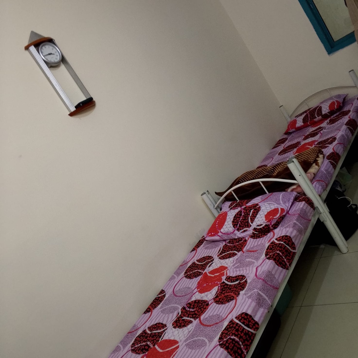 Bed Space available for Executive Bachelor Near Metro Station - Image 10