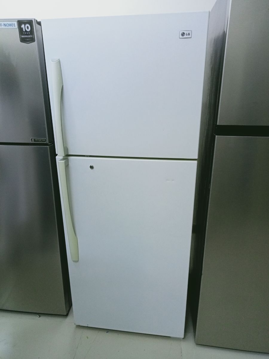 LG refrigerator for sale - Image 1