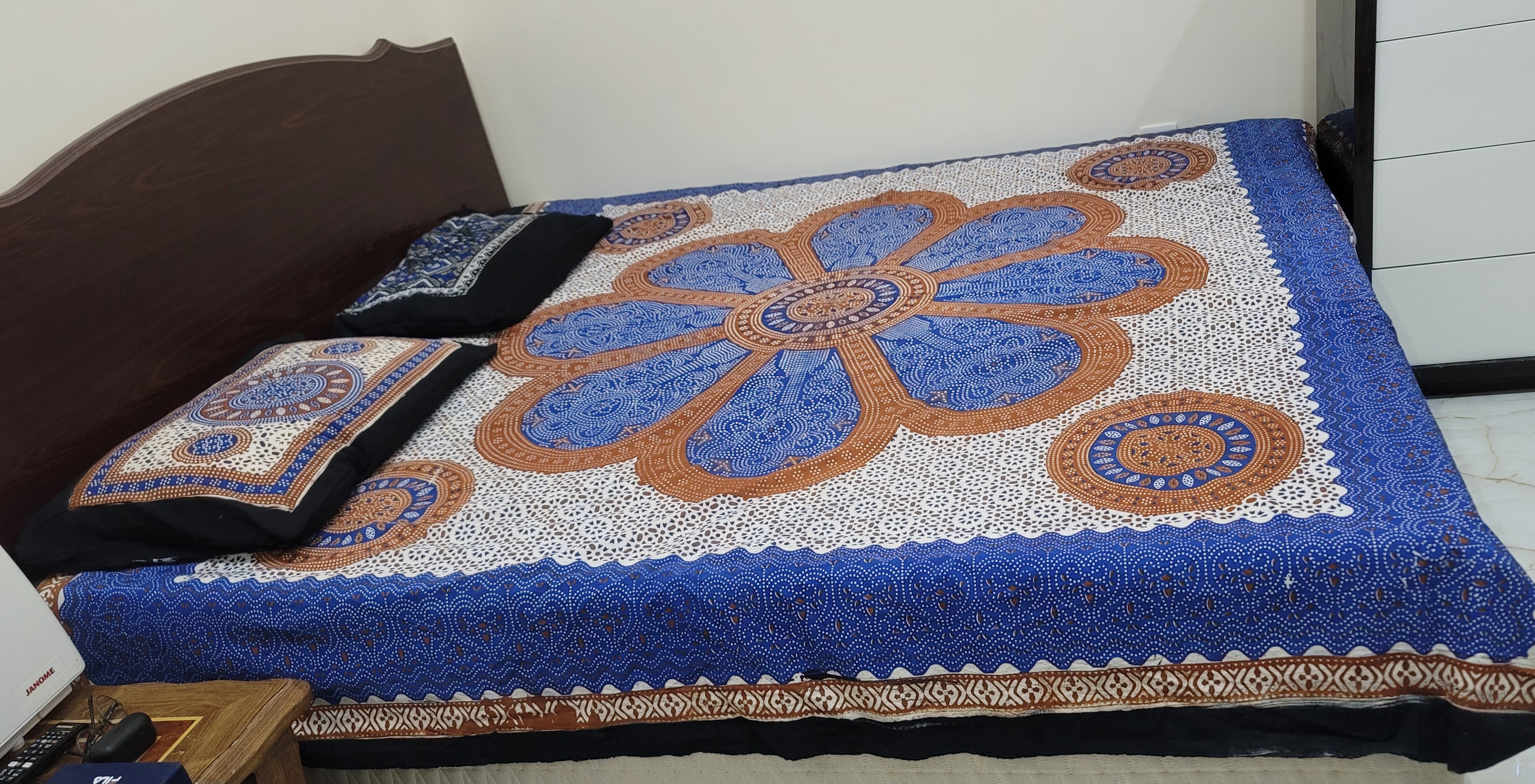 ARABIAN PRINCESS BED And King Size Bed, Misc Items - Image 3