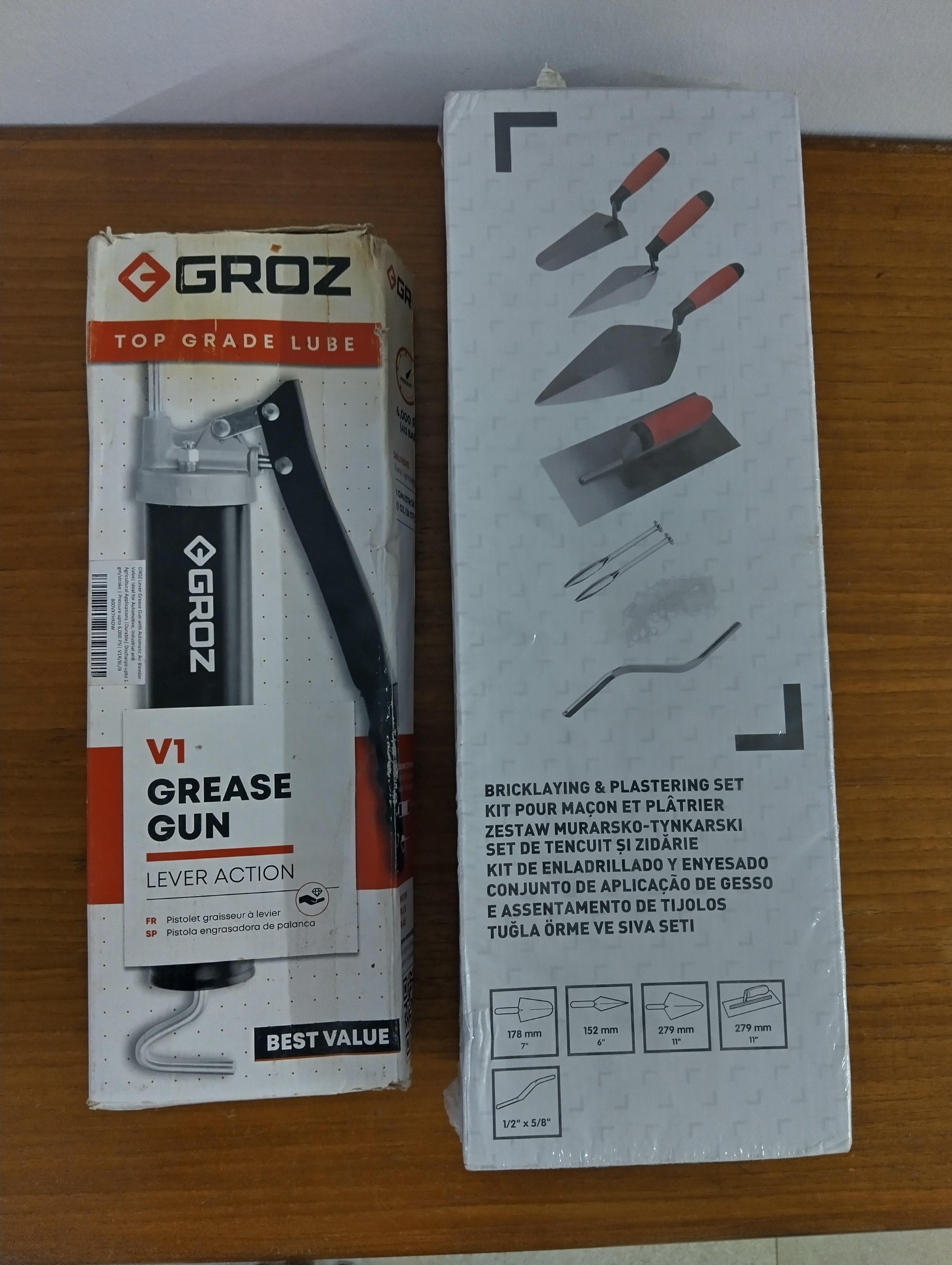 Grease Gun and Bricklaying plaster set - Image 1