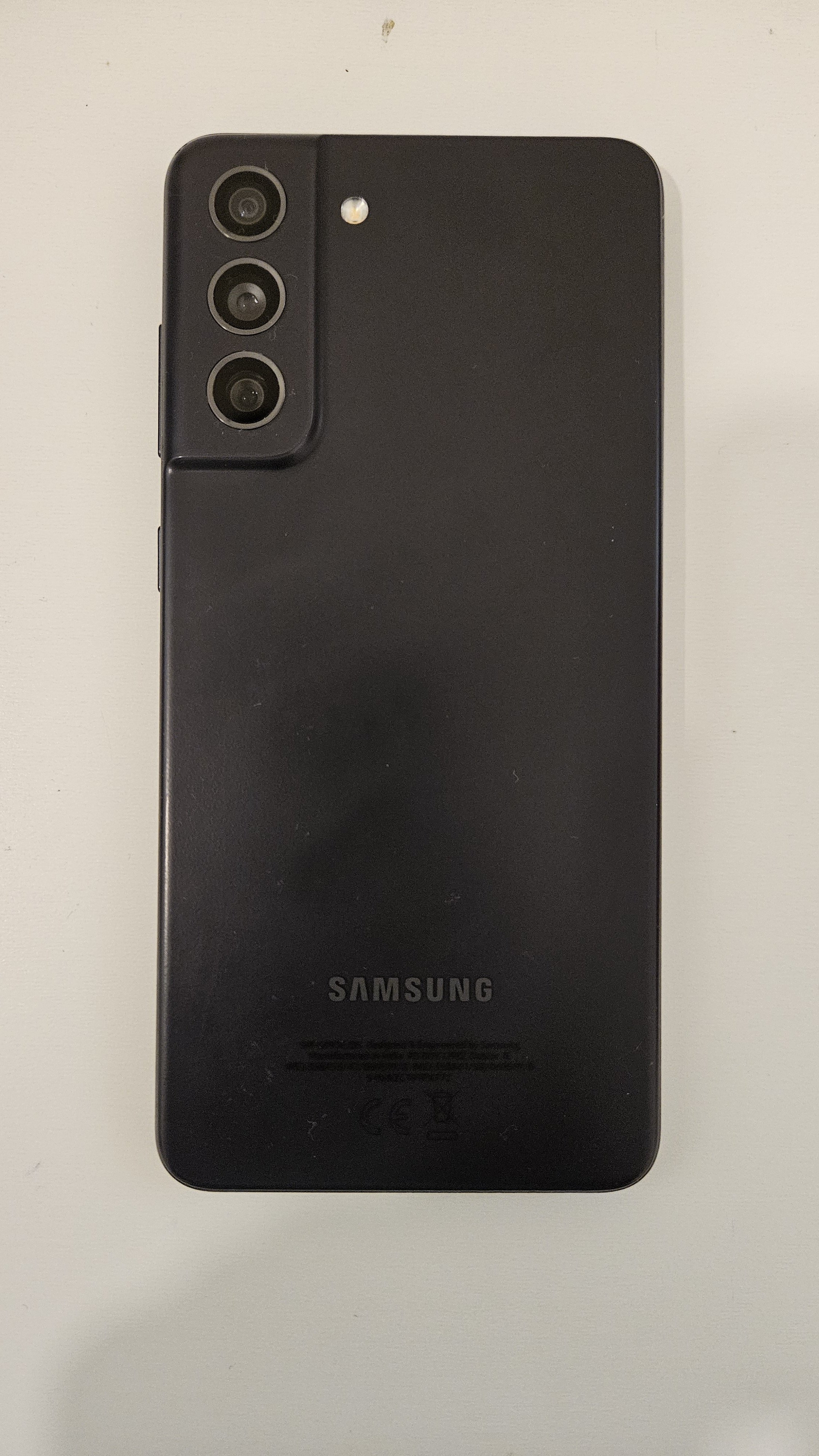 Samsung Galaxy S21 FE 8/256 - Image 3