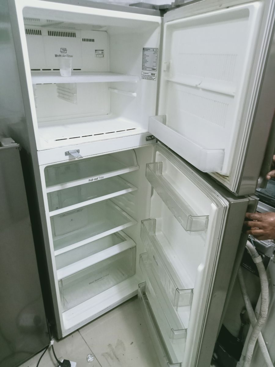 LG inverter refrigerator for sale - Image 1