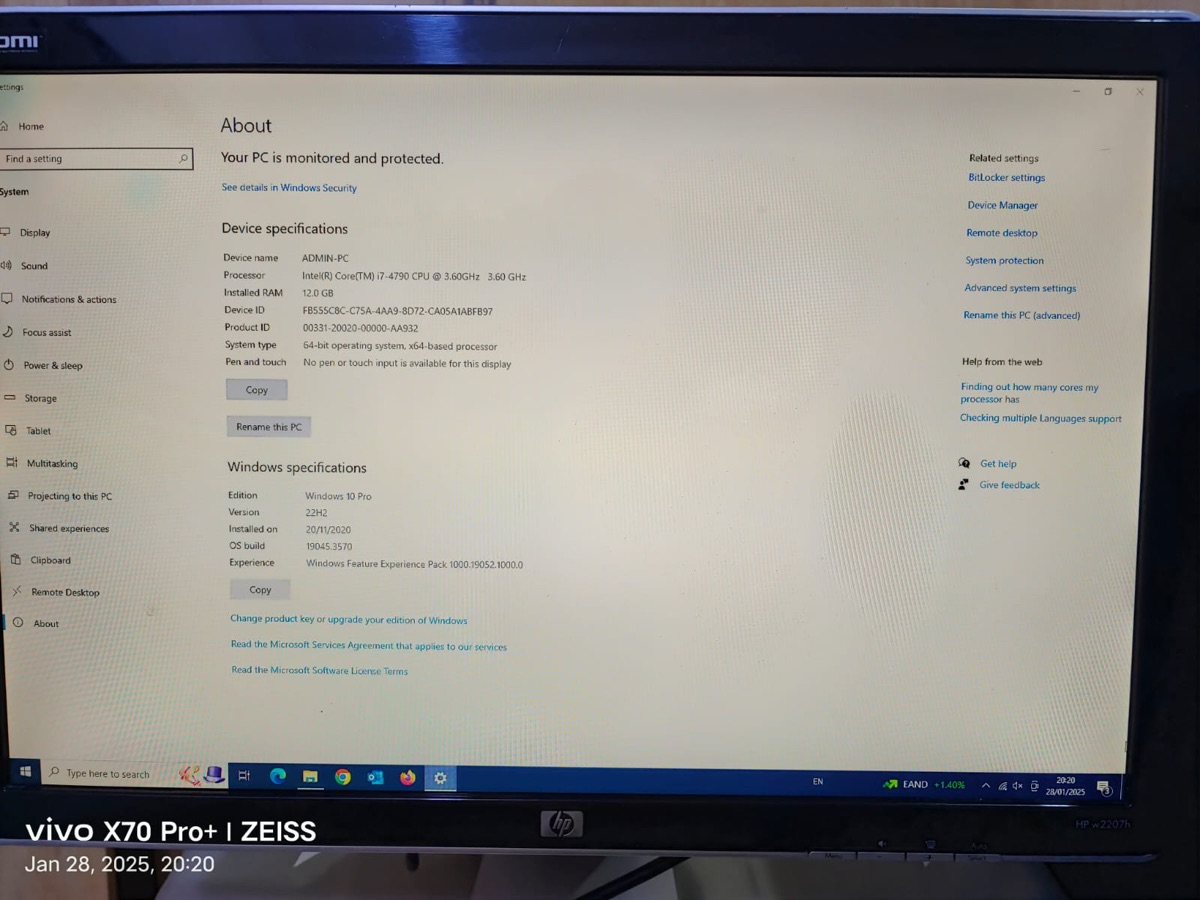 Dell Optiplex 7020 Professional Desktop - Image 1