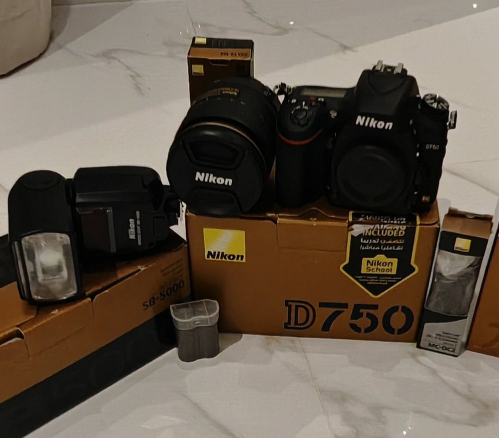 Nikon D750 Brand new - Image 1