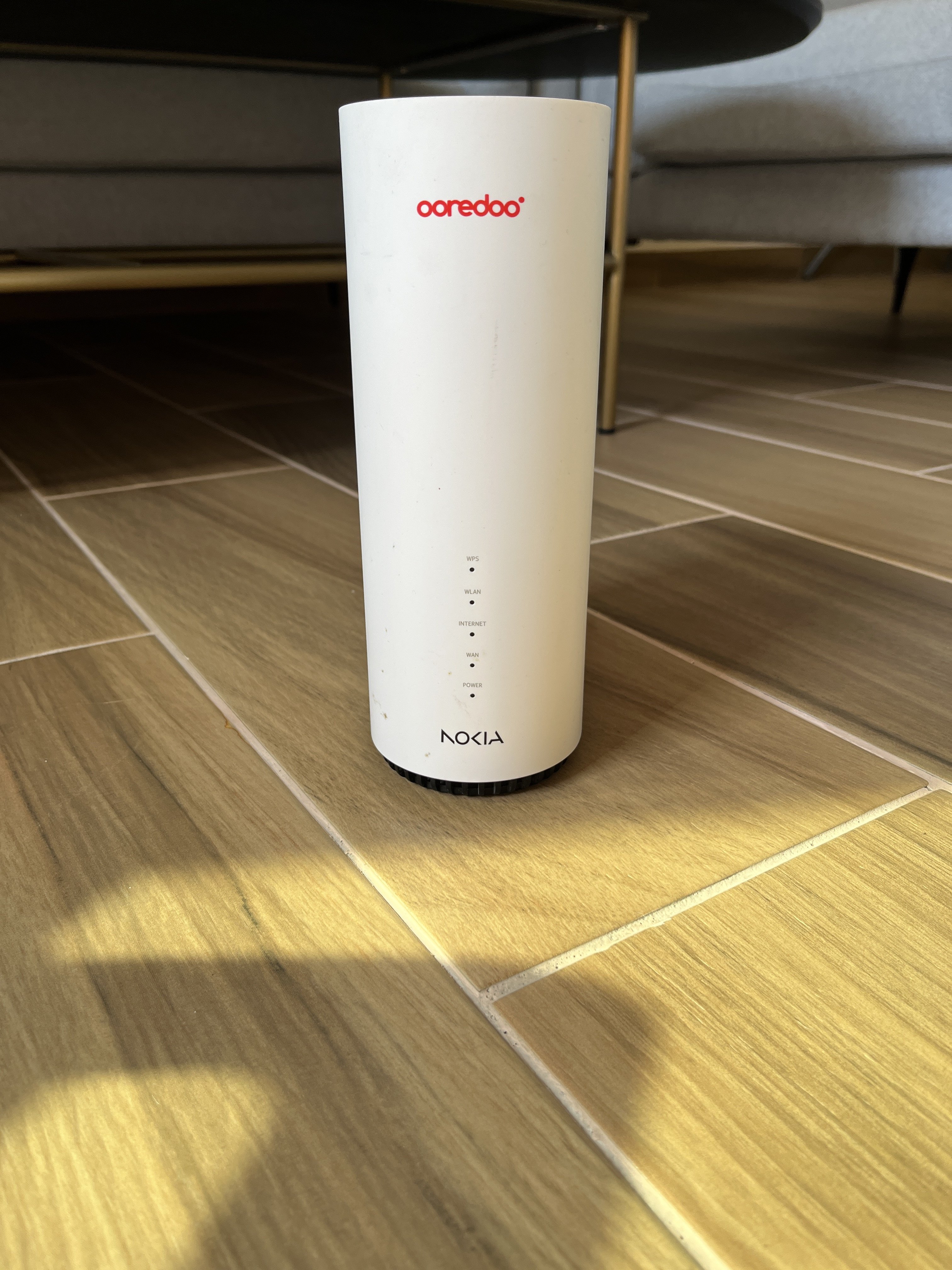 Ooredoo wifi router and tv box for sale - Image 3