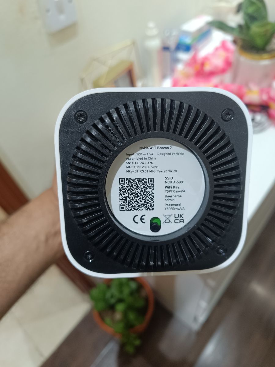 Nokia Beacon Router with charger - Image 3