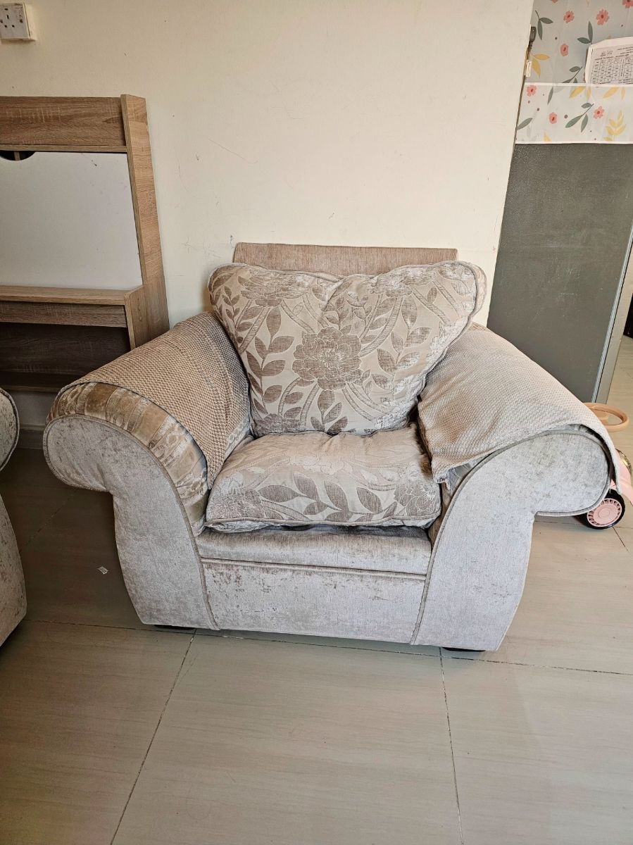 Sofas with cushions.3 seater and one seater. - Image 3
