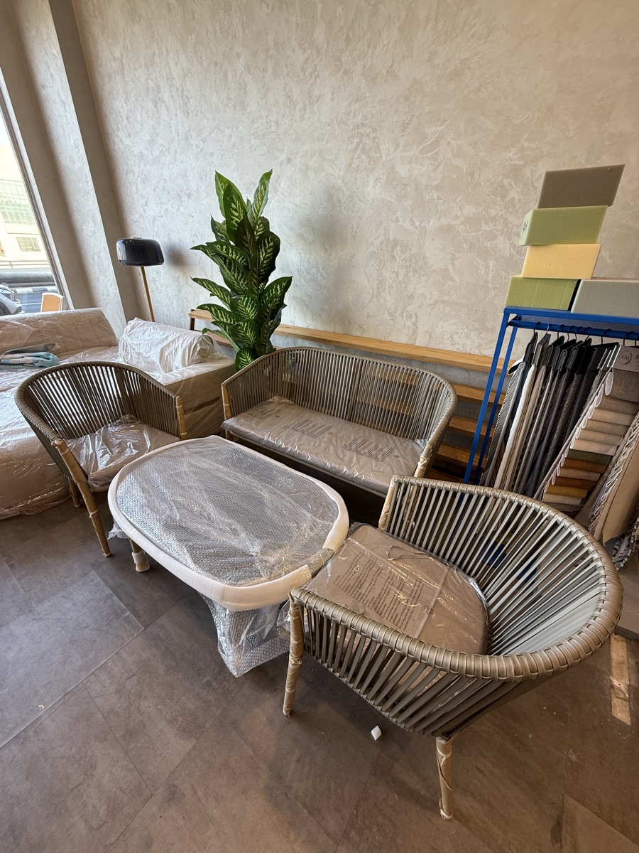 Cost price chair and sunbed and sofas - Image 14