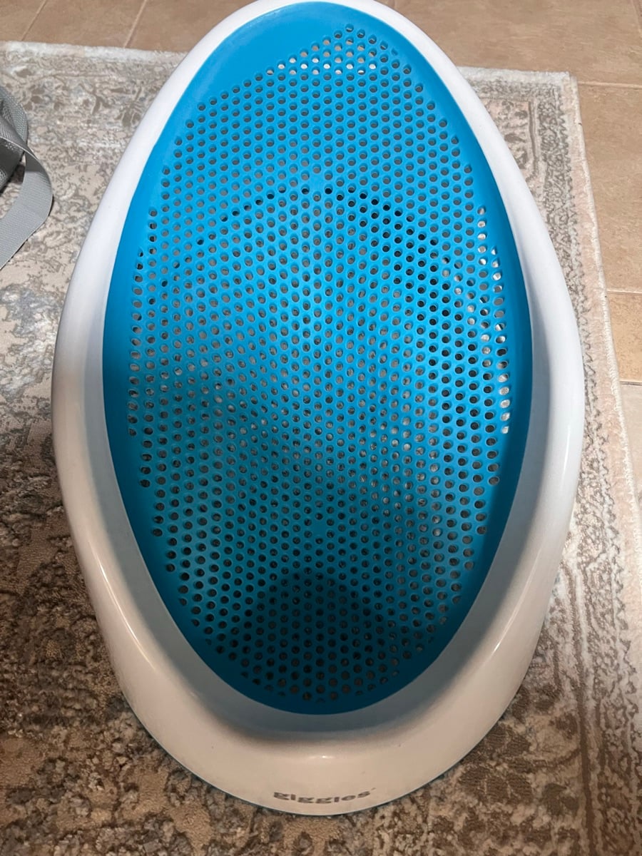Giggles New Bath seat - Image 3