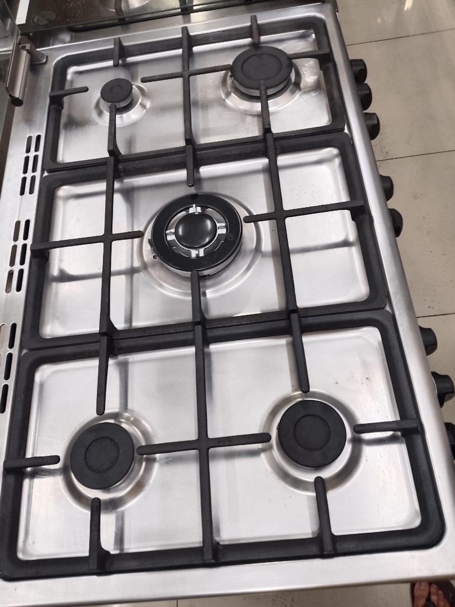 Up gas down electric stove for sale 90*60 - Image 2