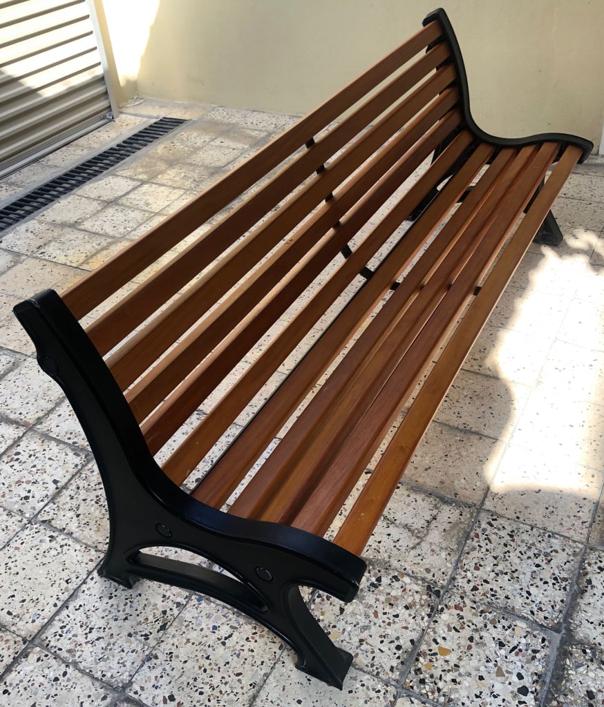 Wooden Bench/Seat  - Chair- Outdoor Furniture - Sofa - Image 4