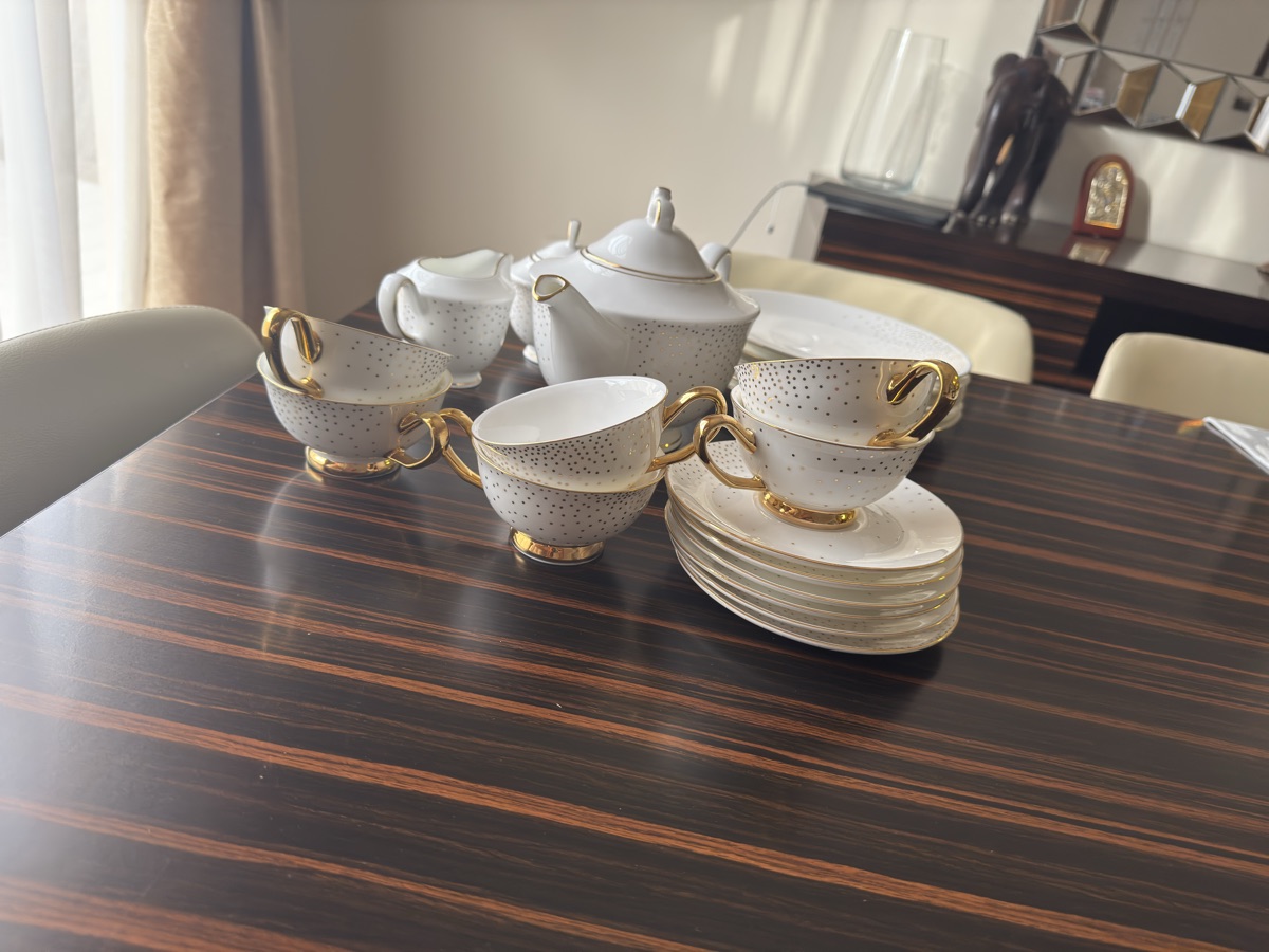 Bone China Fine Gold Set - Image 3