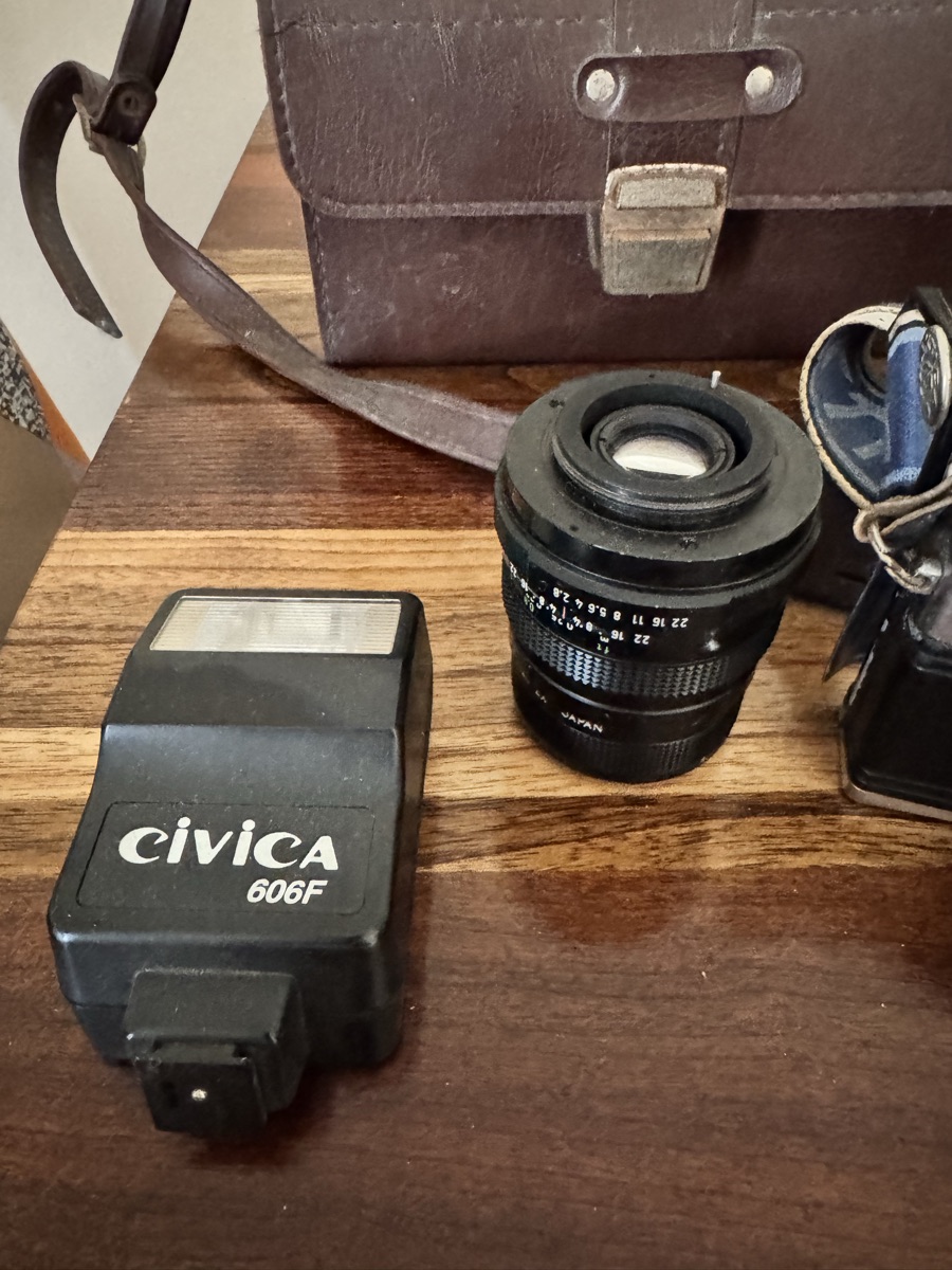 Camera praktica for collection - Image 1