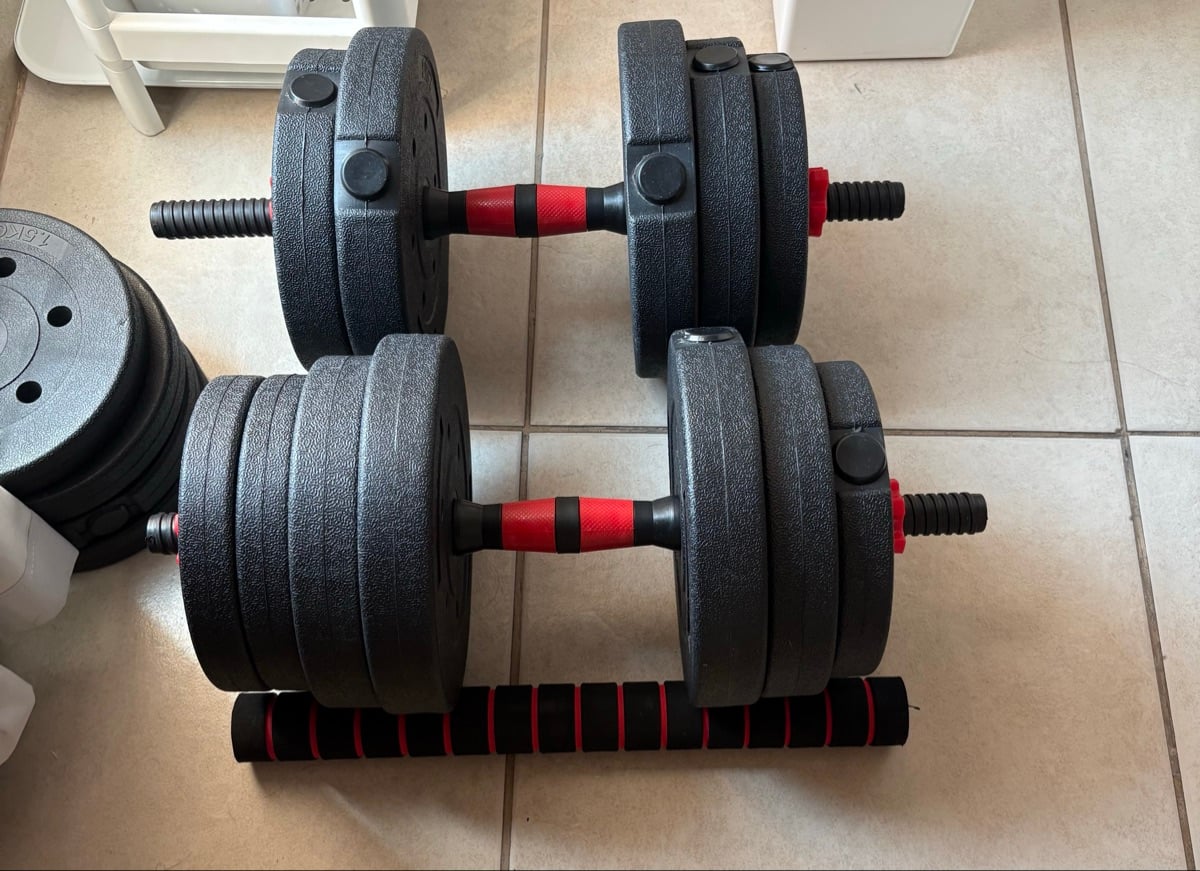 Fitness Bench + 30 KGS Dumbells - Image 5