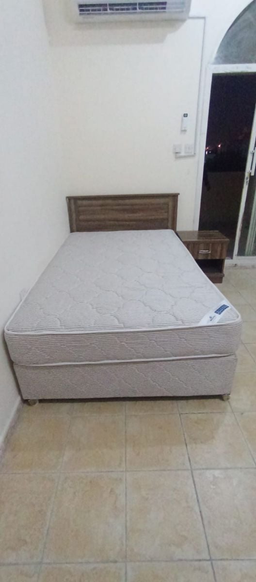 Qatar Airways furniture and electric item - Image 6