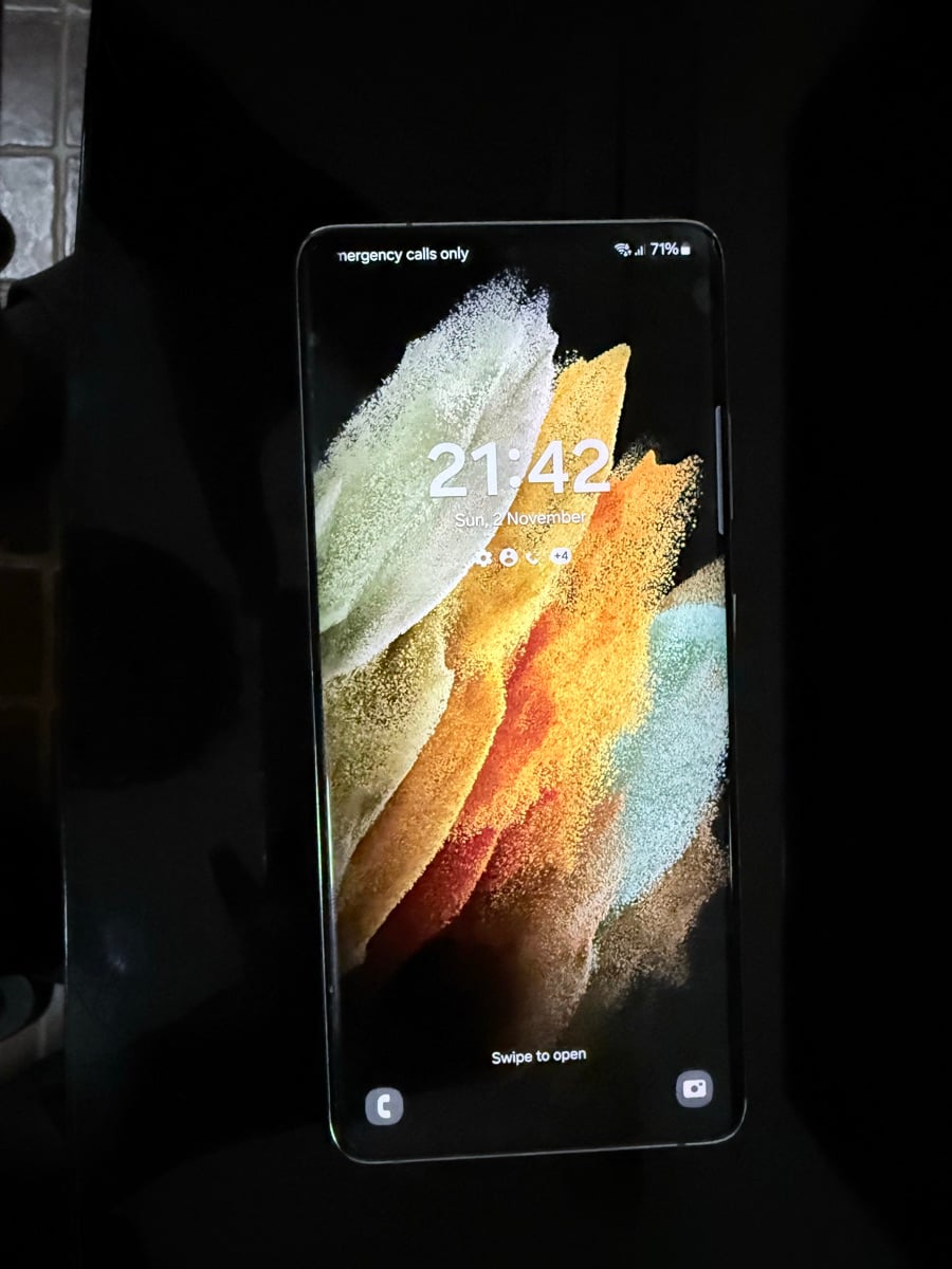 Samsung Galaxy S21 Ultra 5G - Image 1