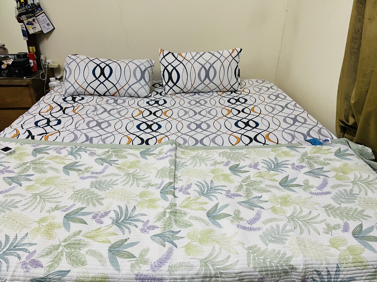Bed and mattress for sale - Image 4