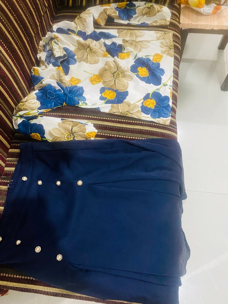 7 dresses for sale - Image 2
