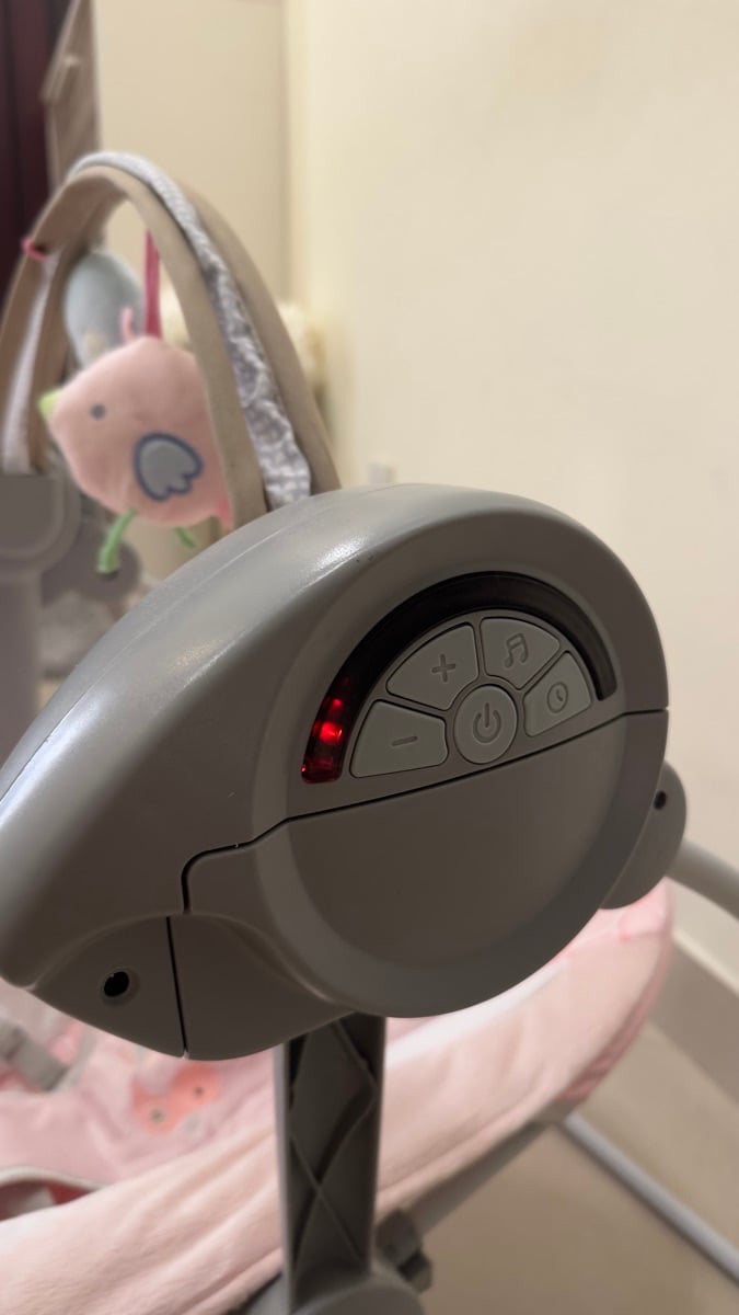 Baby deluxe electric automatic swing - Image 2