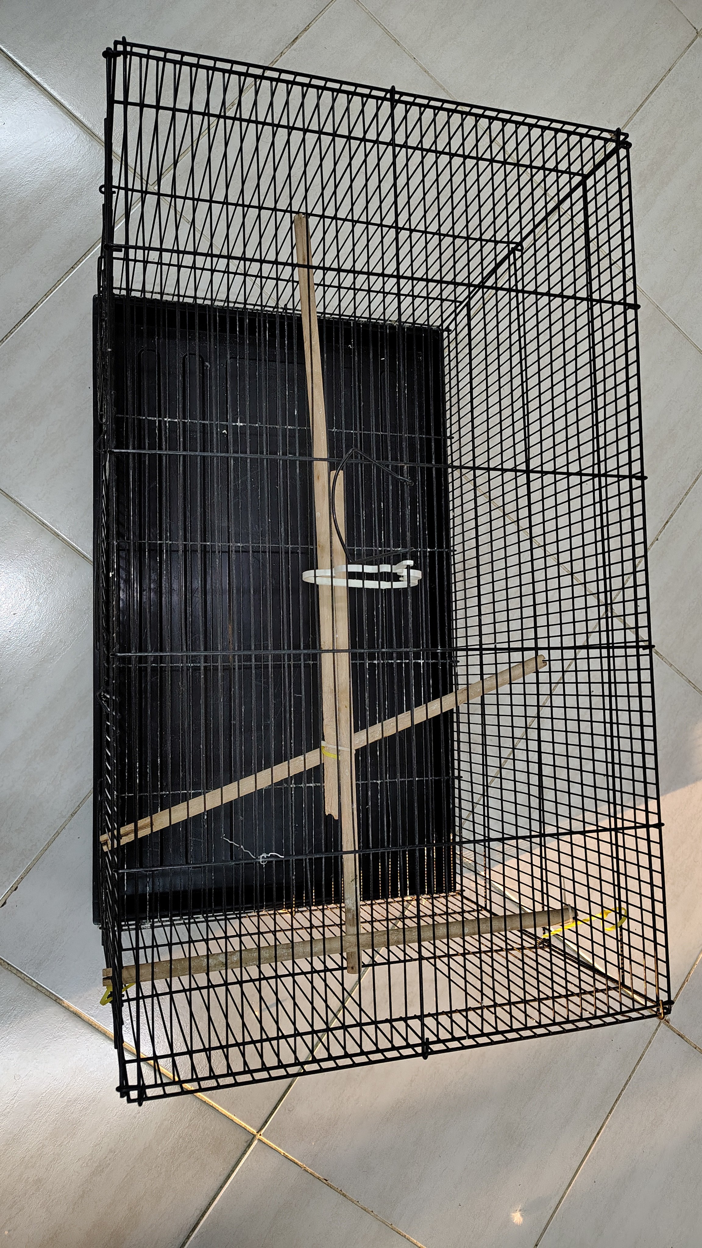 Neat & Clean bird cage for sale - Image 4