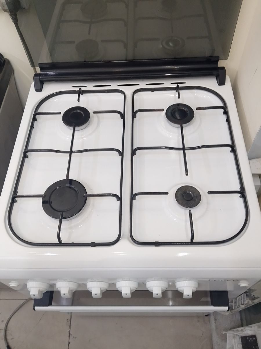 Gas stove for sale - Image 1