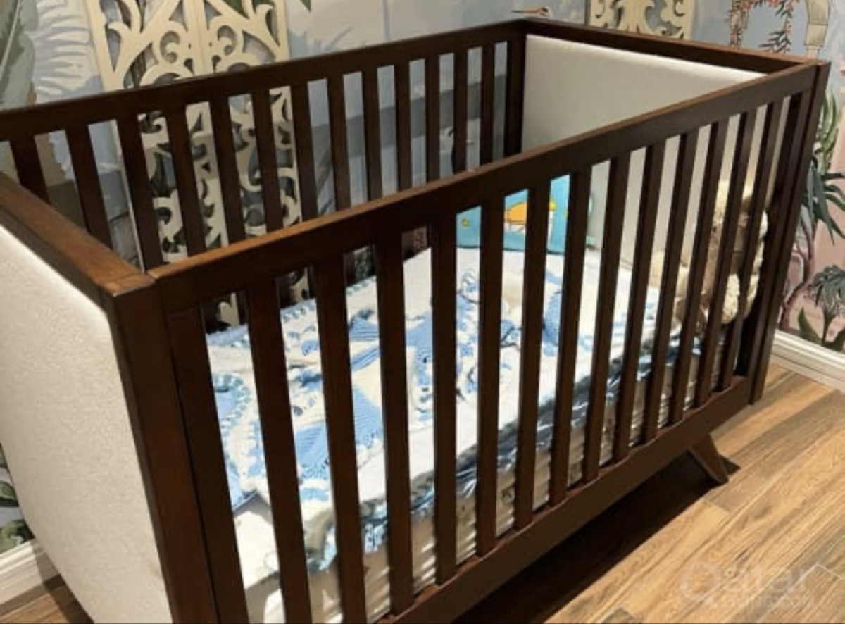Premium Pottery Barn Kids Convertible Cot + Lullaby Mattress – Pristine Condition - Image 7