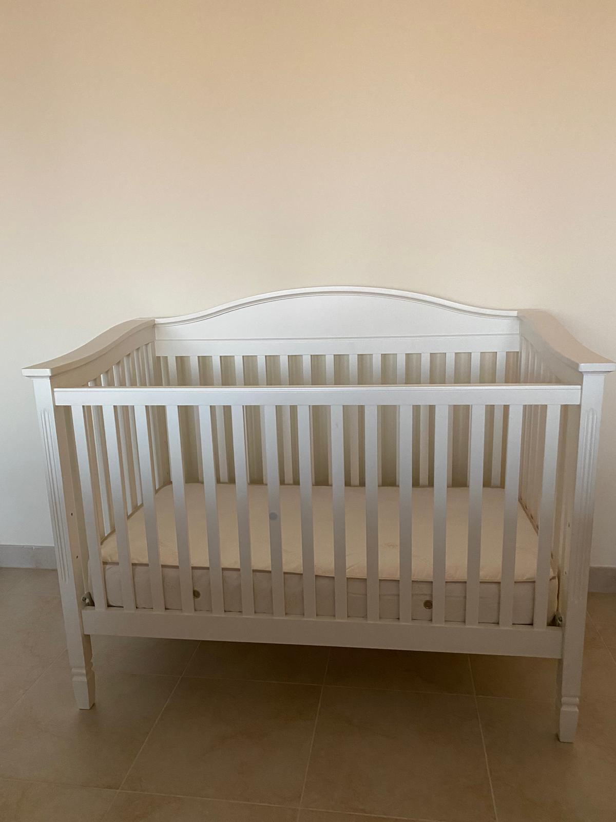 Pottery Barn Water Base Crib Set - Image 5