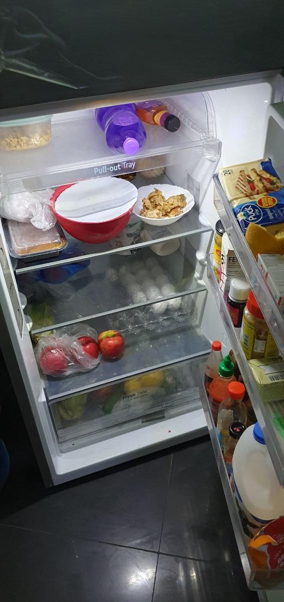 LG Refrigerator - Image 3