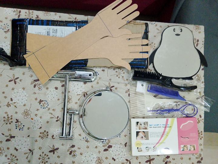 Hannah practice board, adjustable Mirrors, Brushes and Pins - Image 5