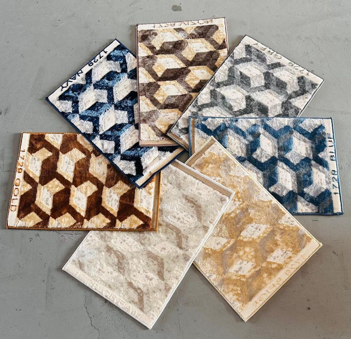 model Carpet good quality thick - Image 19