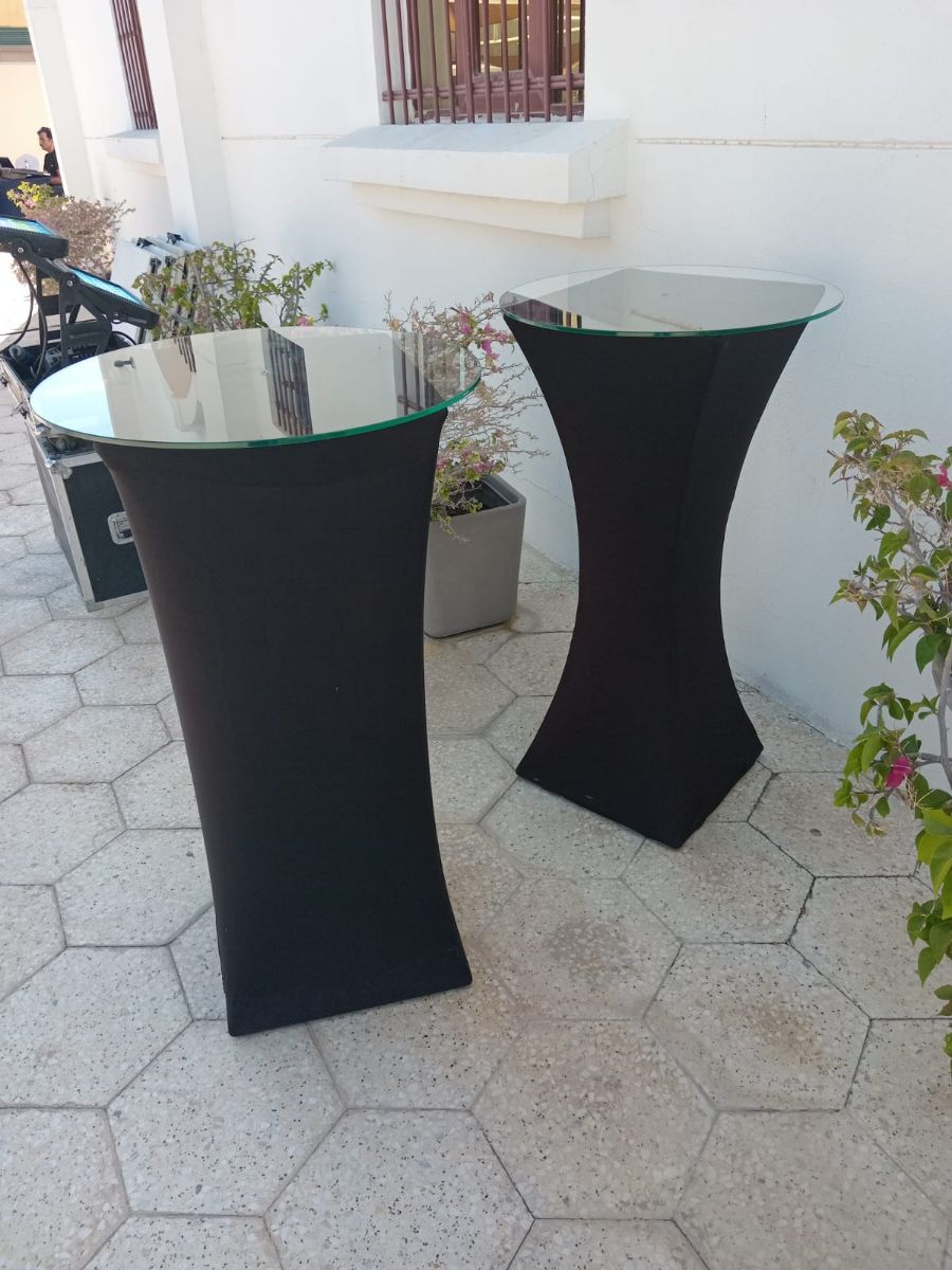 Chairs and tables - Image 9
