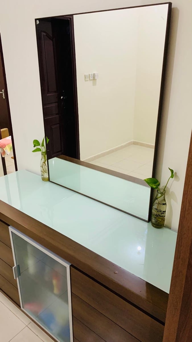 Dressing Table - Image 1
