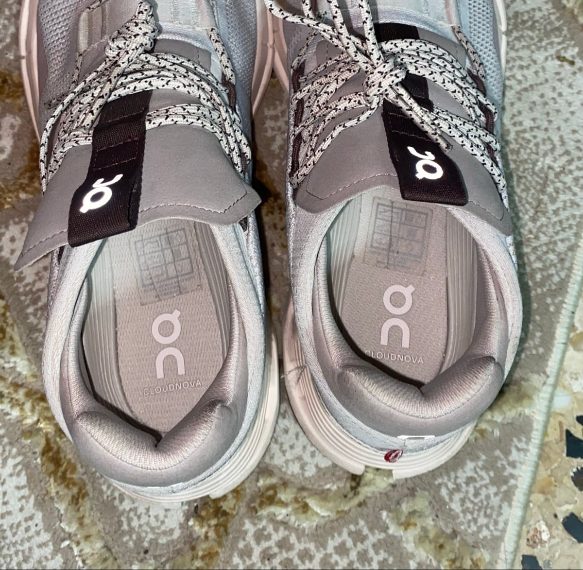 ON CLOUDNOVA RUNNING SHOES - Image 8