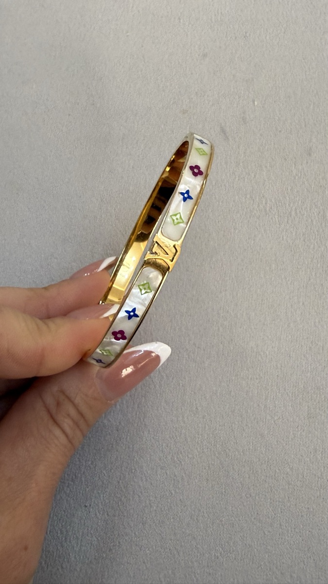 Bracelets - Image 12