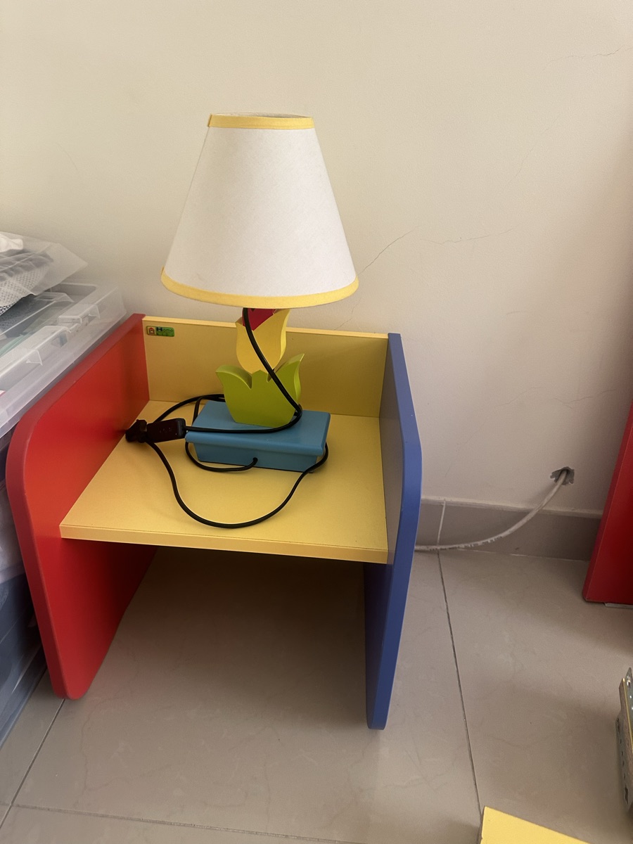 Beds and safes - Image 9