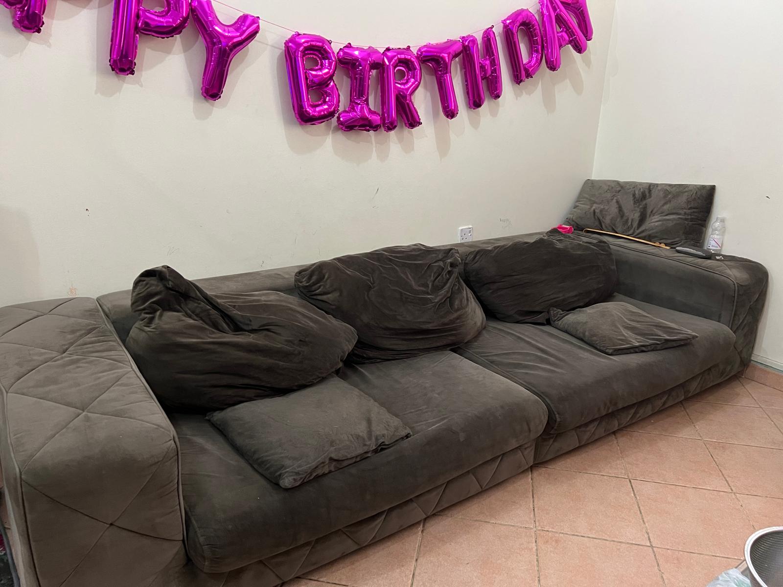 4 seater sofa - Image 1