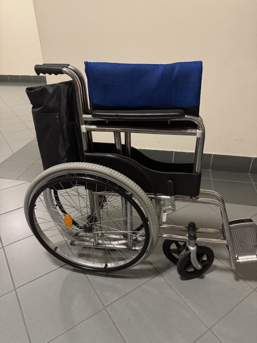 Wheelchair - Image 5