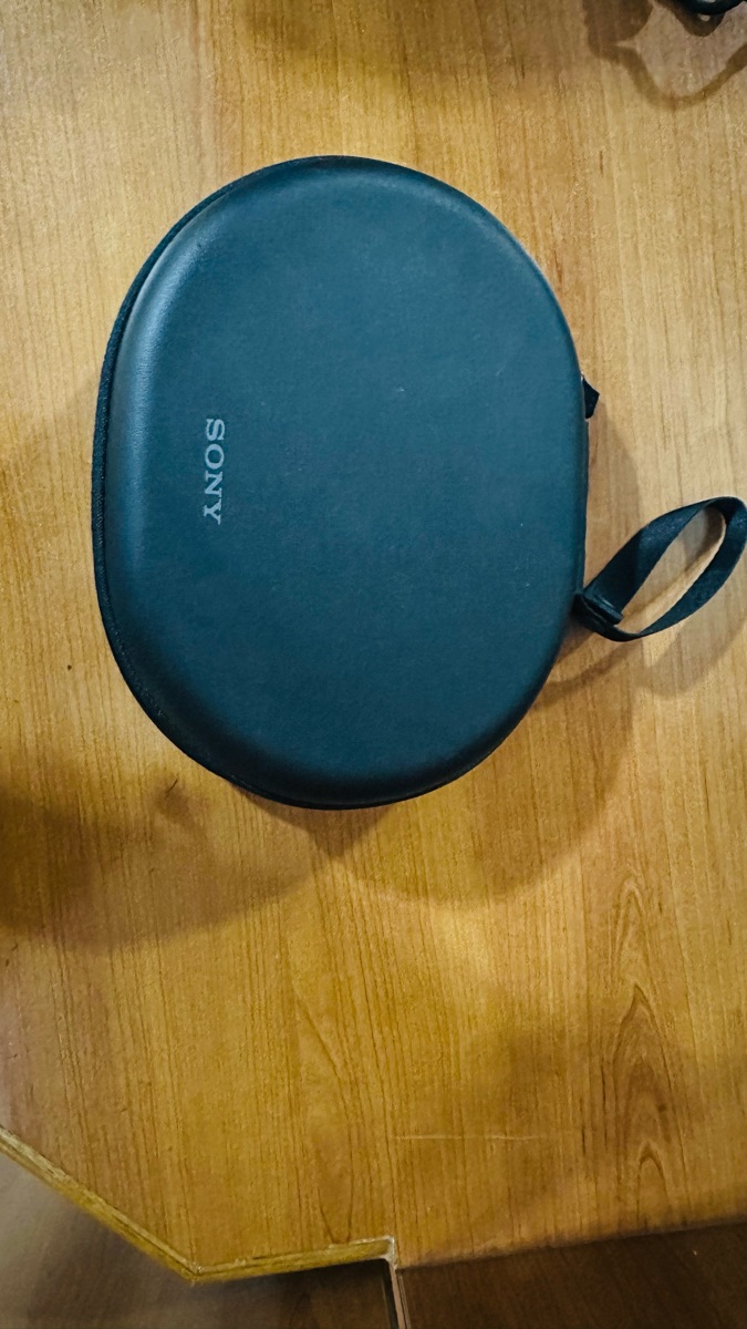 Sony wireless noise cancelling headphones - Image 3