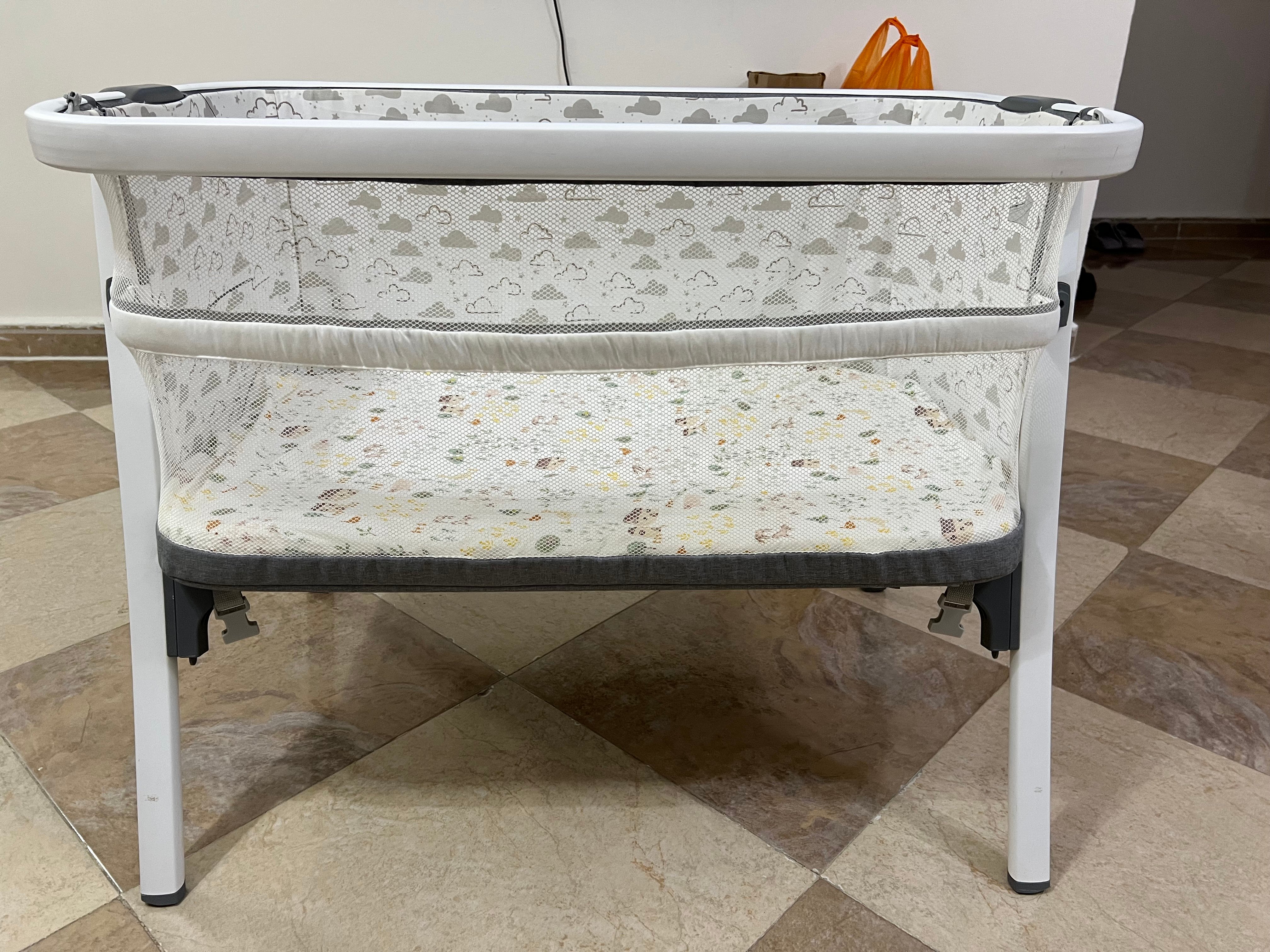 Graco Stroller and car seat (attachable) ,bouncer ,Giggles bed almost new . IKEA Baby bathtub and CentrePoint Bathing chair. All minimum used - Image 1