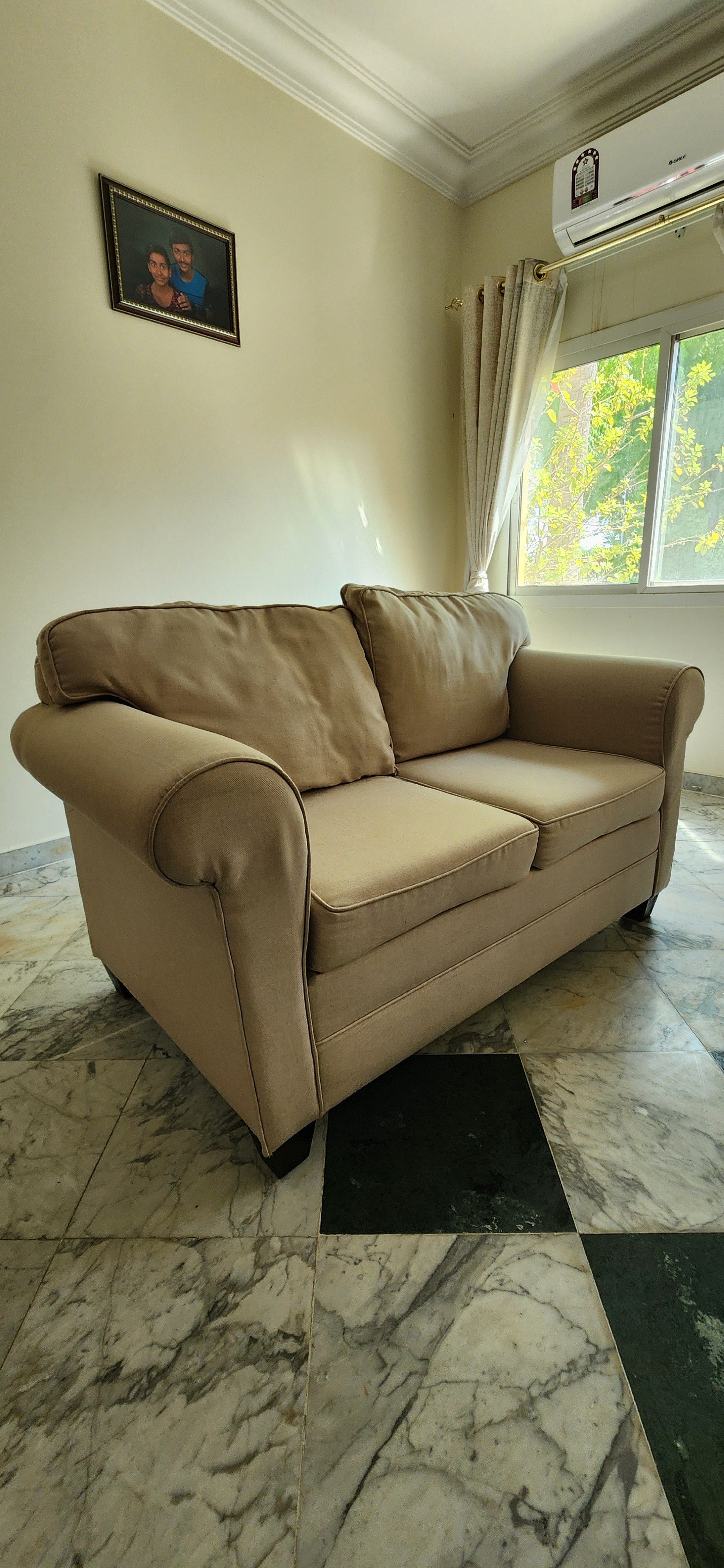 7 seater Sofa excellent condition - Image 2