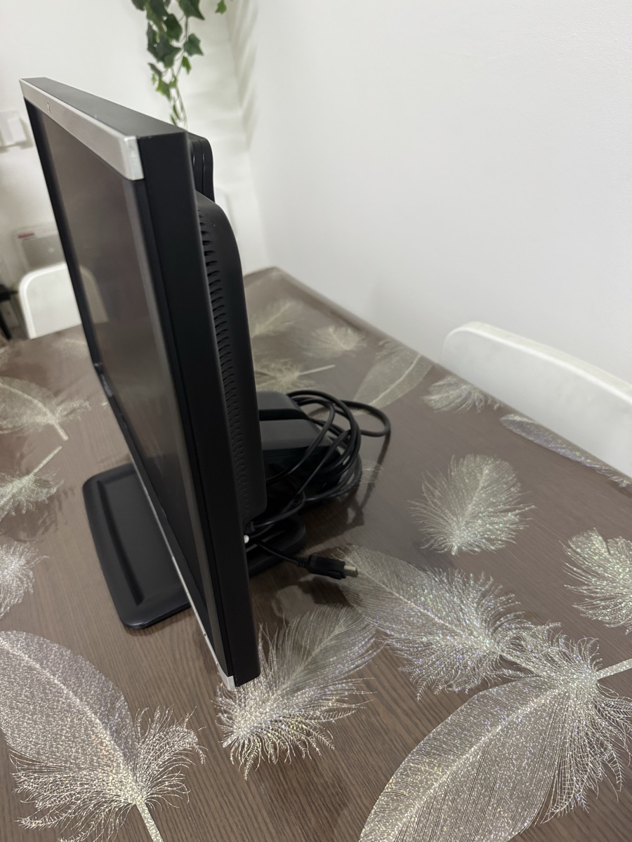 Monitor 24inch HP - Image 3