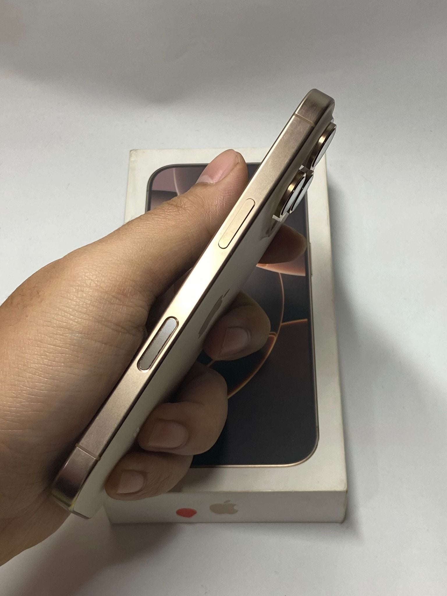 IPhone 16 pro 3 months used  - Image 3
