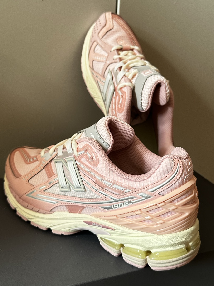 New Balance 1906N Lunar New Year Edition Pink (unisex) - Image 2