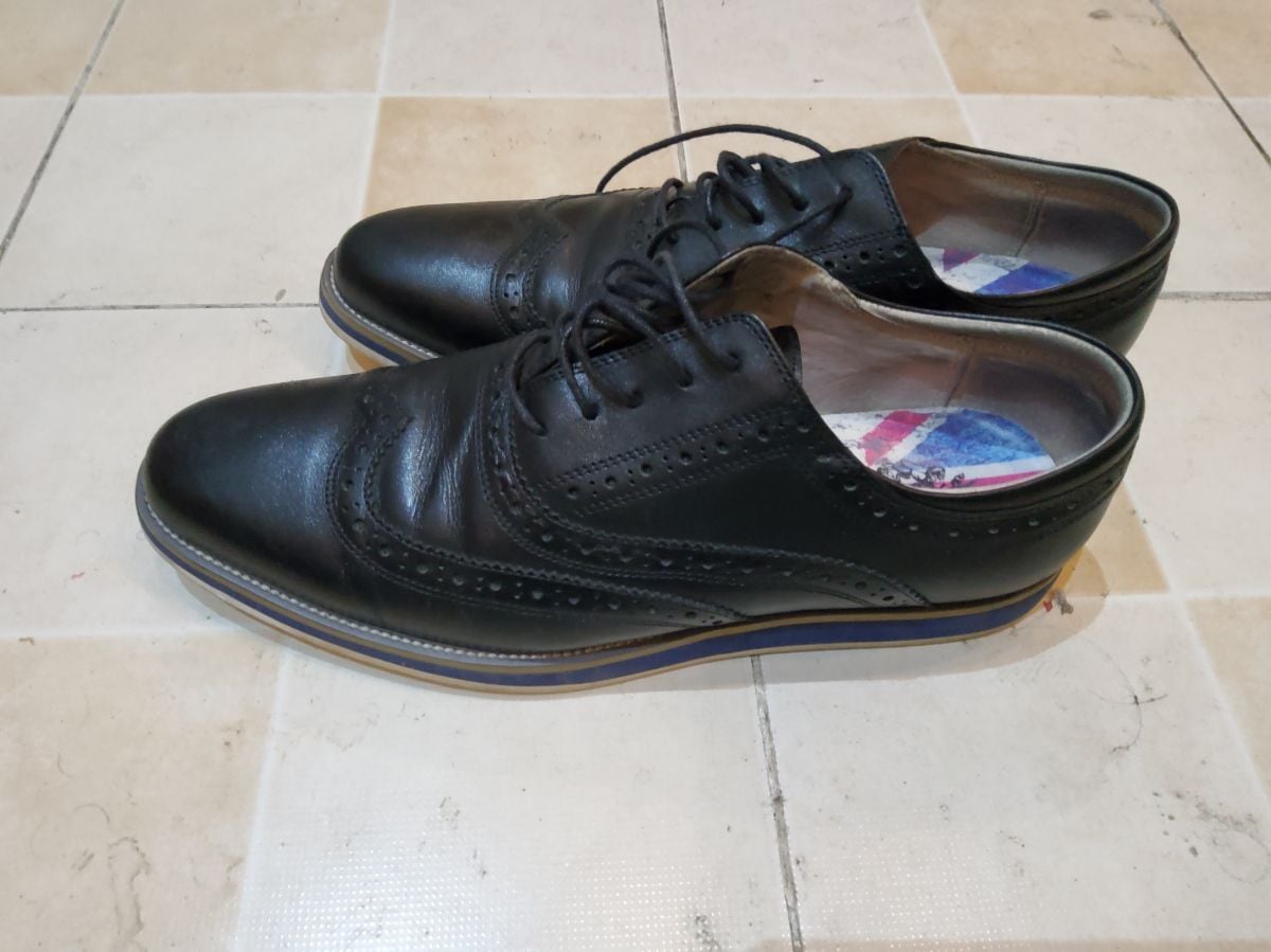 BRAND SHOES FOR SALE - Image 2