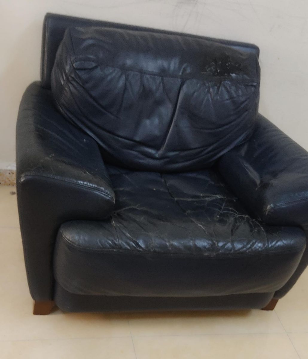 Leather used sofa for free (1+1) - Image 1