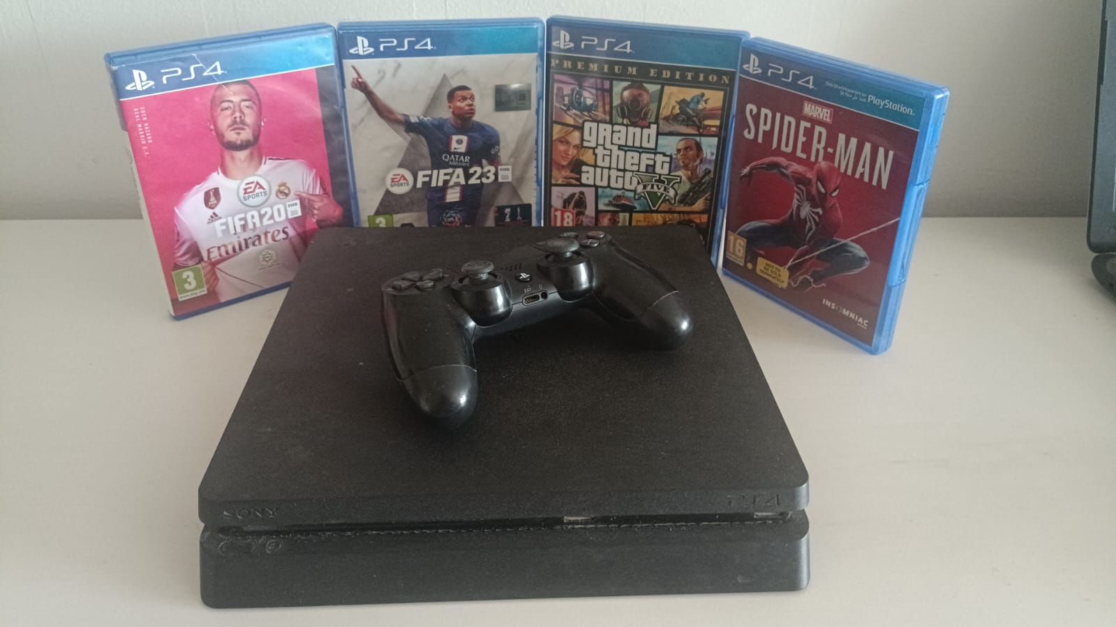 PlayStation 4 – Excellent Condition - Image 1