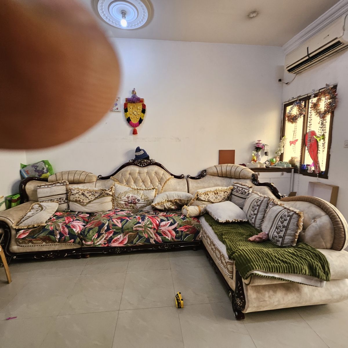 Big Sofa for sale - Image 3