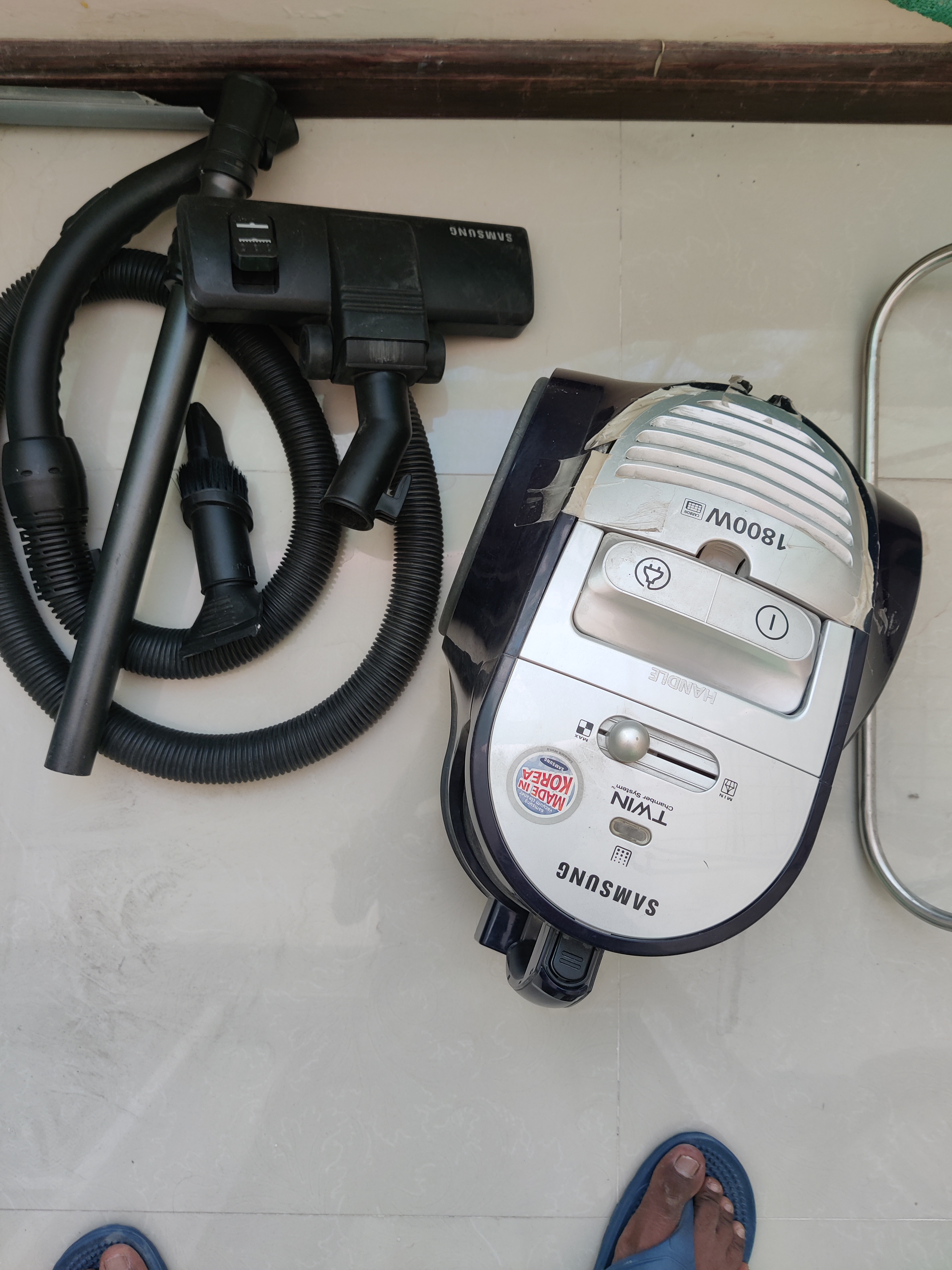 Carpet homesrus for sale (Vacuum cleaner free) - Image 6